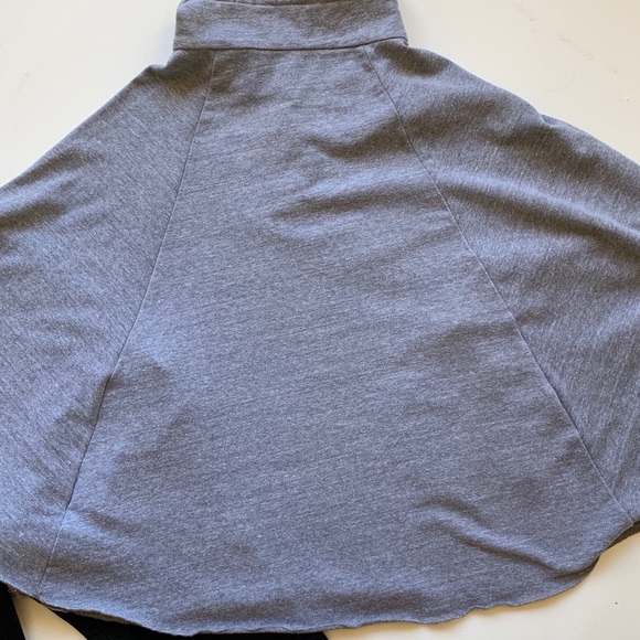 AG Adriano Goldschmied gray knit poncho size small - Picture 5 of 5